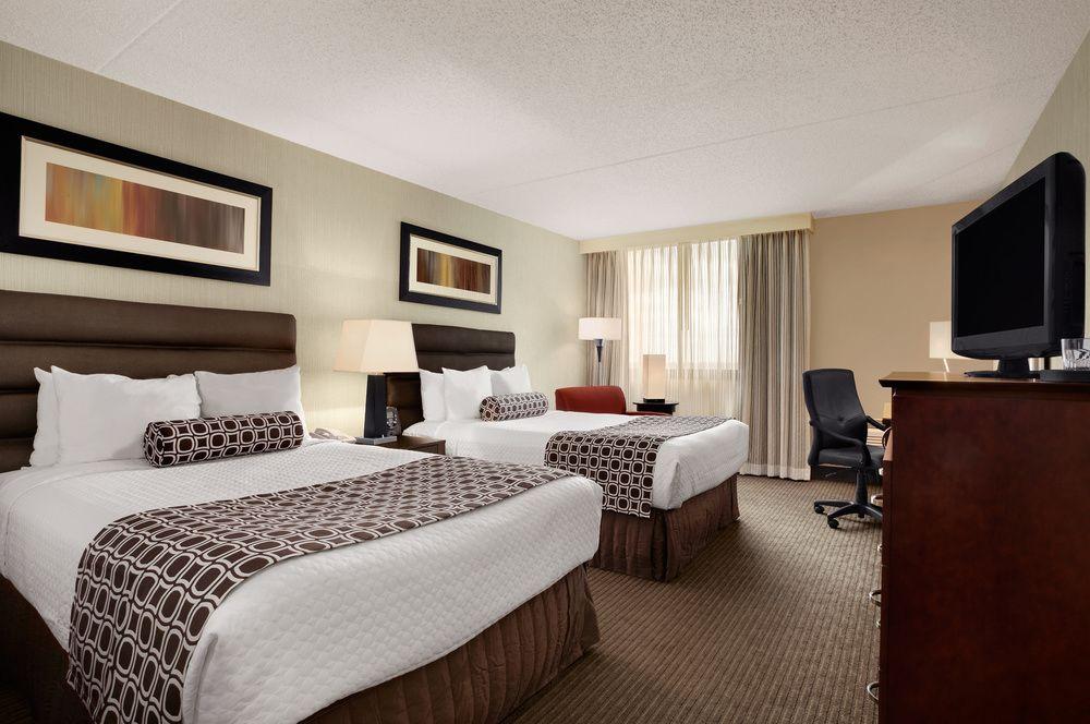 Crowne Plaza Columbus North - Worthington By Ihg Hotel Bagian luar foto