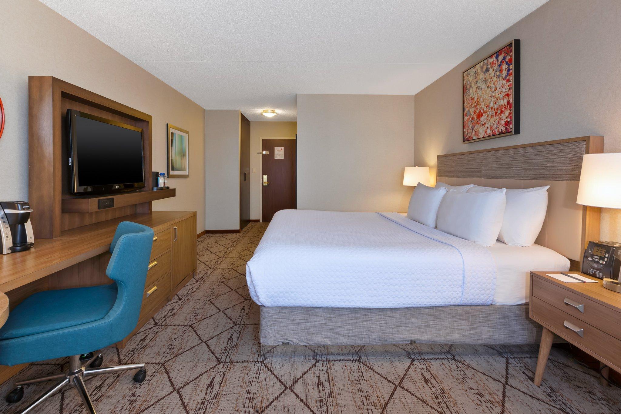 Crowne Plaza Columbus North - Worthington By Ihg Hotel Bagian luar foto