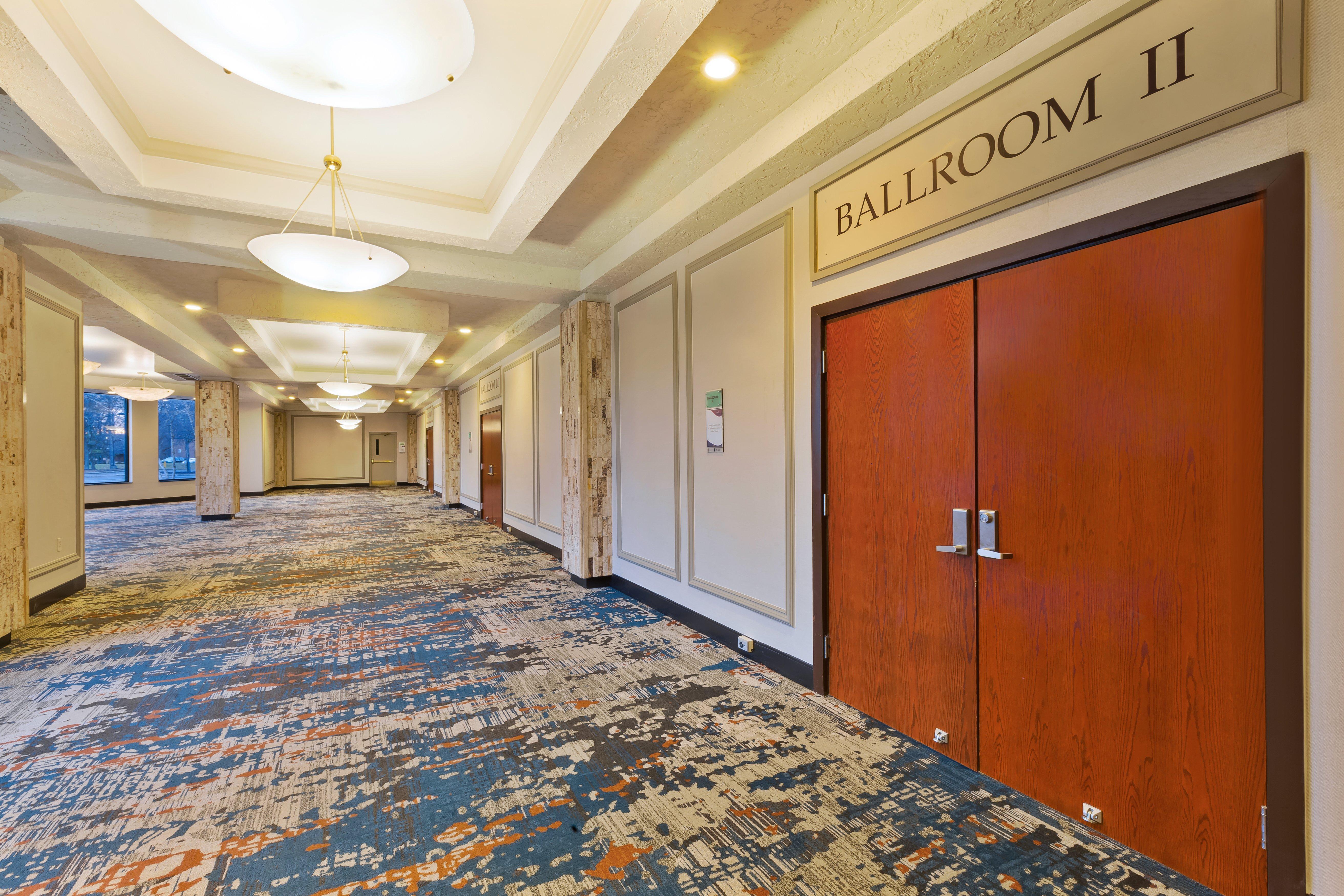 Crowne Plaza Columbus North - Worthington By Ihg Hotel Bagian luar foto